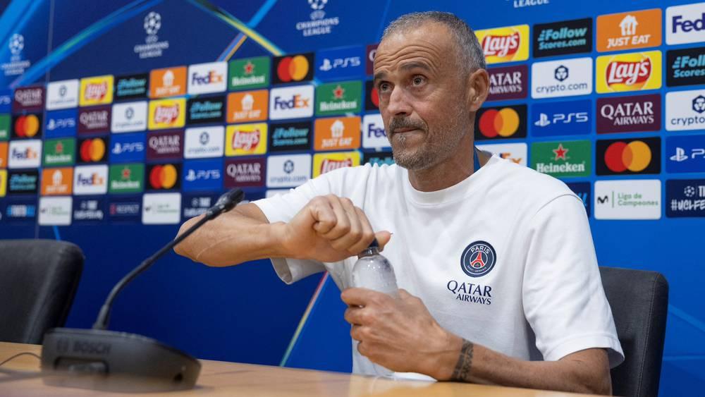 إنريكي: "برشلونة مُرشح للفوز بدوري أبطال أوروبا"