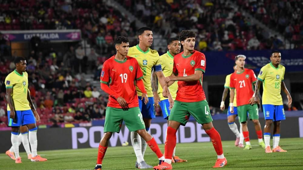 الصحافة البرازيلية: "وضعنا صعب في المجموعة وتأهلنا بيد المغرب بعد هزيمتنا أمامه"
