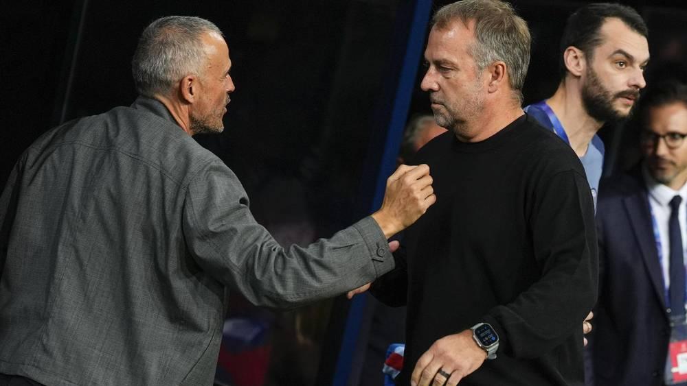 فليك: "لسنا في مستوى باريس سان جيرمان"