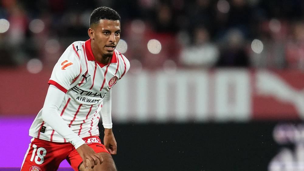 جيرونا يعلن إصابة أوناحي على مستوى الساق وعودته إلى التداريب الجماعية مرتبطة بتطور حالته البدنية