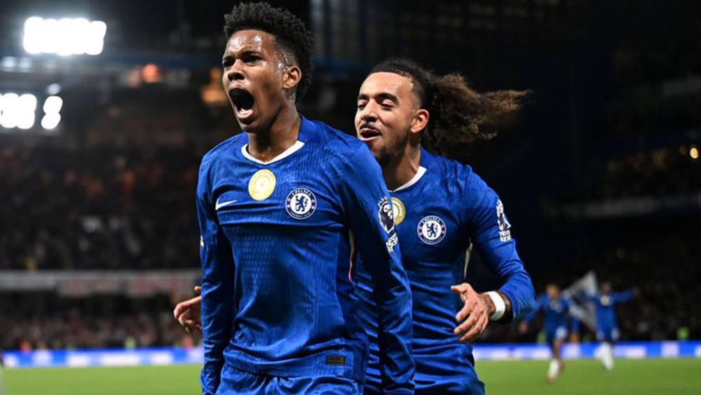 "البريمير ليغ"/ تشيلسي يخطف انتصارا "قاتلا" أمام ليفربول (2-1) ويحرمه من العودة للصدارة