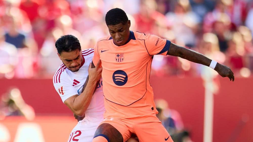 برشلونة يُمنى بالهزيمة الأولى هذا الموسم في "الليغا" بعد خسارته "الكبيرة" ضد إشبيلية (4-1)