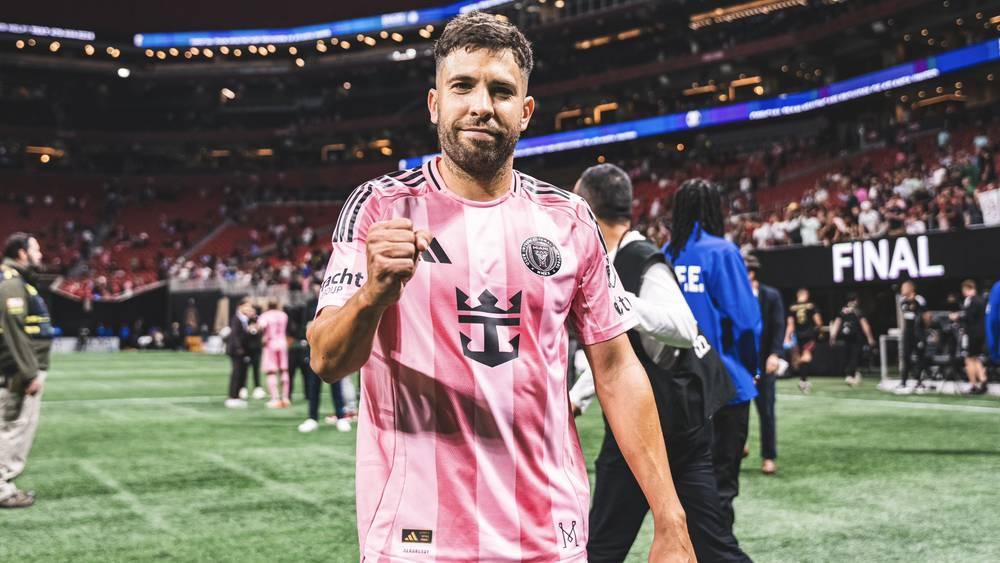 رسميا/ جوردي ألبا (36 سنة) يعلن اعتزاله كرة القدم مع نهاية الموسم الحالي