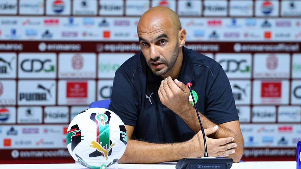 الركراكي: "عندما تستصغر الخصم فإنه يُعذّبك ومباراة البحرين اختبار جيد بالنسبة لنا"