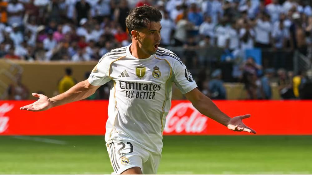 صحيفة "آس": دياز يواصل سعيه لحجز مكان أساسي في تشكيلة ريال مدريد ويوجه رسالة واضحة لألونسو