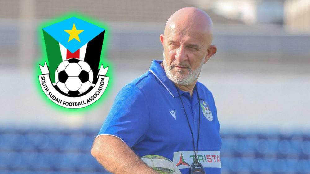 "قبل إقالتي ادفعوا راتبي عن الأشهر الـ 7 الماضية".. اتحاد جنوب السودان يوقف مدرب المنتخب لمدة 15 يوما بسبب تصريحاته!
