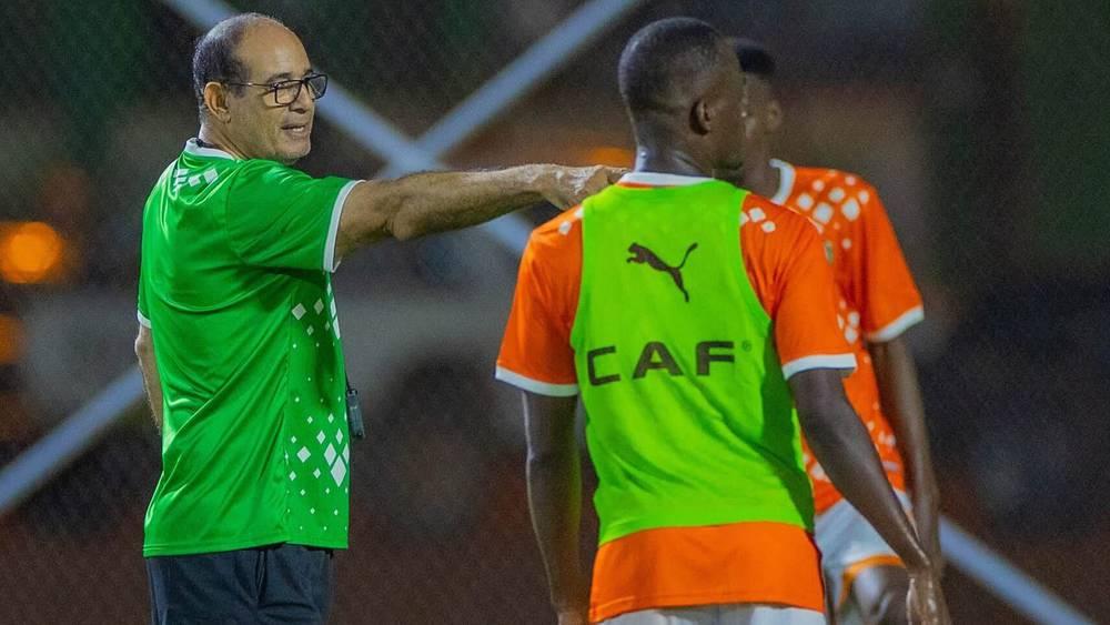 تصفيات المونديال/ النيجر بقيادة الزاكي تتغلب على زامبيا (1-0) في عقر دارها وتحسم وصافة مجموعة المغرب