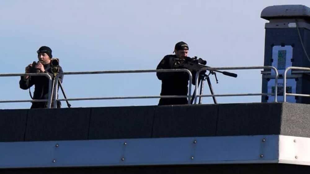 "قناصة" على سطح فندق الك.يان الصهي.وني واستنفار أمني قبل مواجهة إيطاليا في تصفيات المونديال