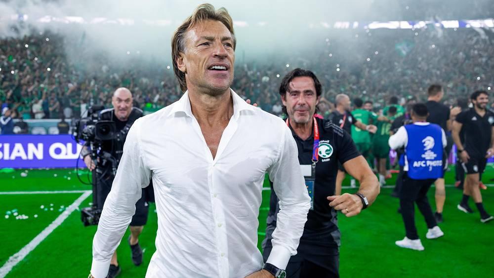 رونار يوضح سبب اعتباره مباراة العراق الأهم في مسيرته: "والدتي أوصتني بالتأهل مع السعودية إلى المونديال قبل وفاتها"