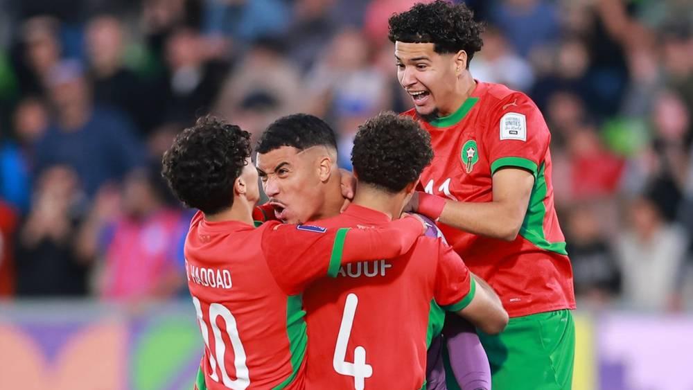 آس: "الأشبال يُواصلون كتابة واحدة من أروع قصص النجاح في تاريخ الكرة المغربية ويفرضون نفسهم كقوة عالمية"