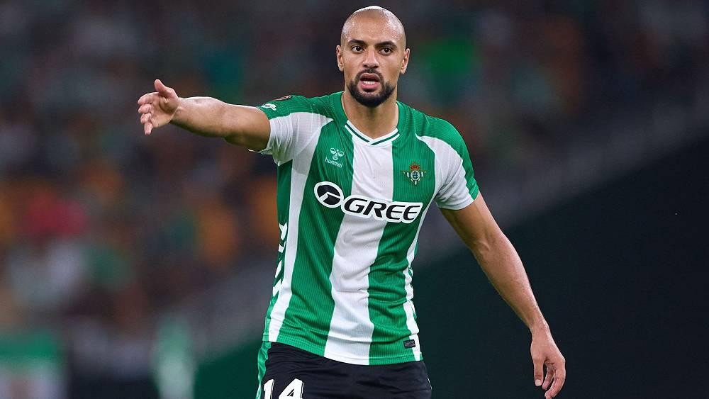 أمرابط يسجل عودته إلى قائمة ريال بيتيس بعد تعافيه من الإصابة