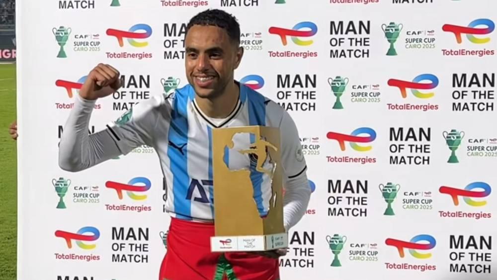 الشيبي يحصل على جائزة "أفضل لاعب" في كأس السوبر الأفريقي