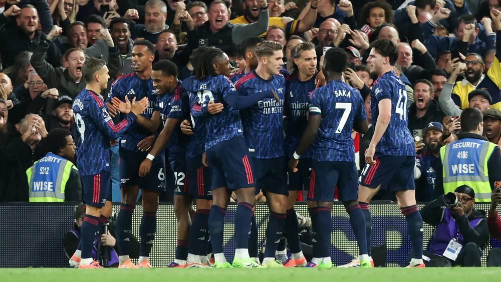 أرسنال يتغلب على فولهام ويعتلي صدارة الدوري الإنجليزي