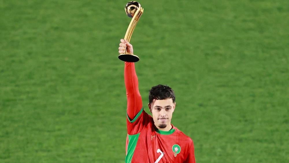"يستحقها بجدارة".. معما يفوز بجائزة أفضل لاعب في كأس العالم للشباب