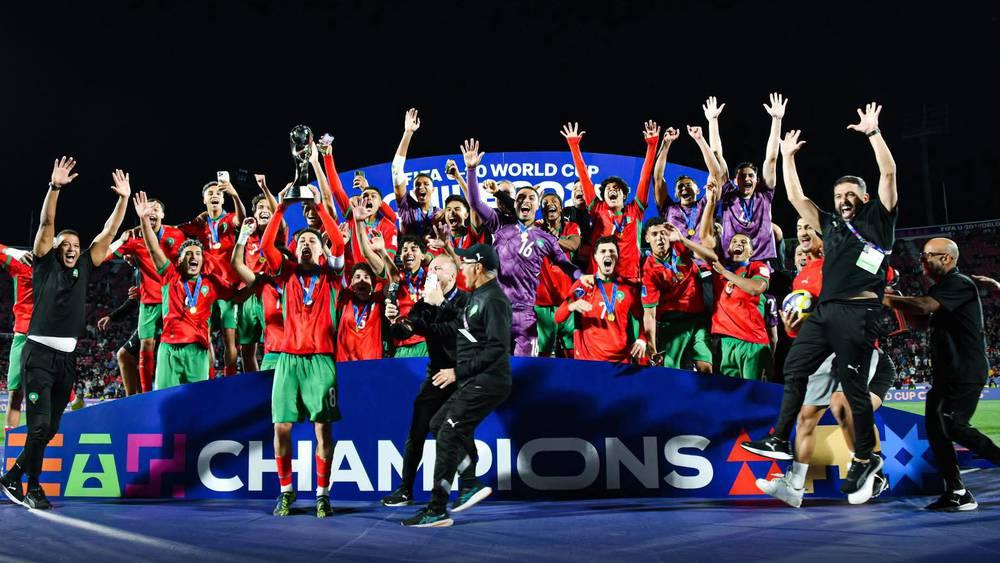 بعثة المنتخب المغربي لأقل من 20 سنة تصل لمطار "محمد الخامس" في الساعة التاسعة ليلا بعد التتويج بكأس العالم للشباب