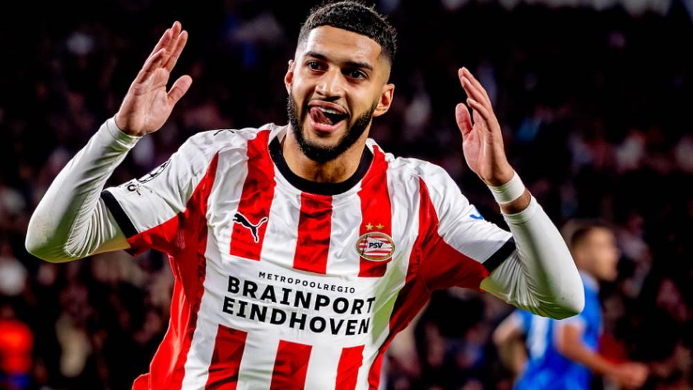 الصيباري والدريوش يسجلان ويساهمان في فوز آيندهوفن "الكبير" على نابولي (6-2) بدوري الأبطال