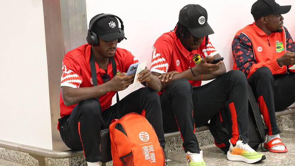 بعثة أشانتي كوتوكو تحل بالبيضاء وتجري أولى حصصها التدريبية استعدادا لمواجهة الإياب أمام الوداد