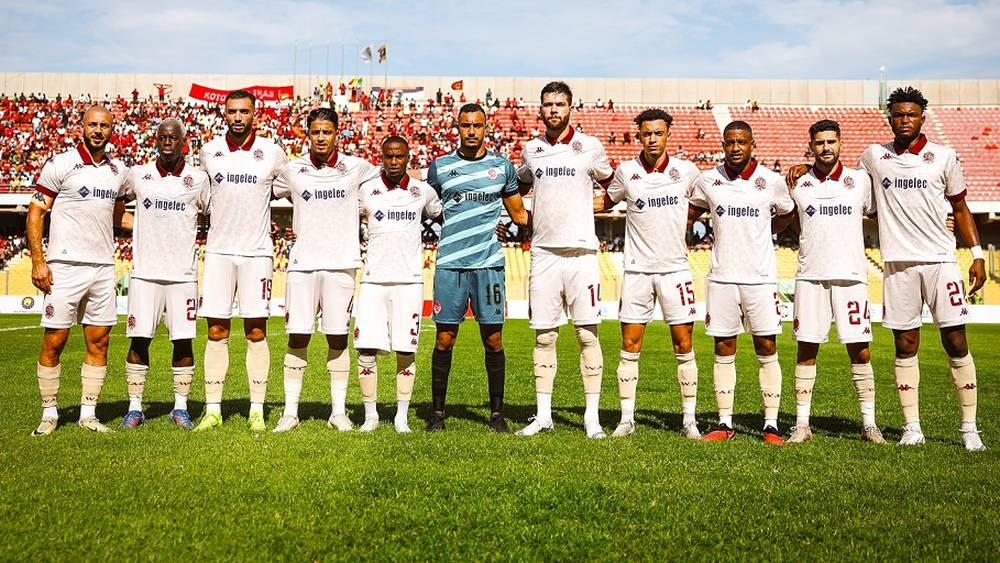 بنهاشم يستدعي 21 لاعبا لمواجهة أشانتي كوتوكو.. المترجي خارج القائمة والصبار يواصل الغياب