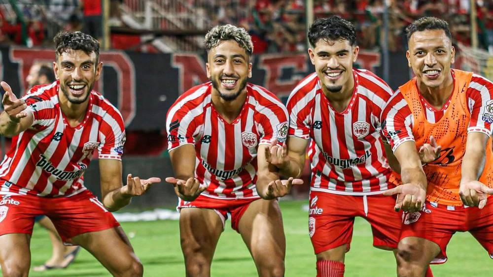 Botola Pro / Le CODM Meknès, réduit à dix dès la 26e minute, s'impose face au Kawkab Marrakech (1-0)