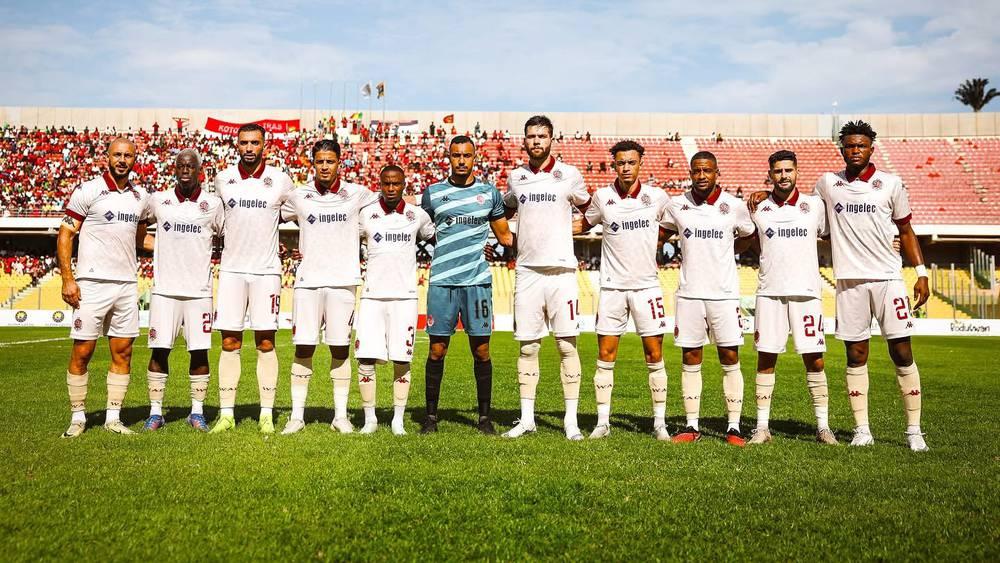 La composition du Wydad pour le derby face au Raja : Bakasso titulaire, Amrabat en attaque avec Hanouri et Laourch