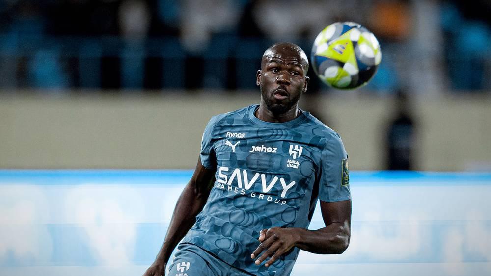 كوليبالي: "العامل الديني لعب دورا مهما في انضمامي إلى الهلال بالاقتراب من الله والذهاب للعمرة متى شئتُ"