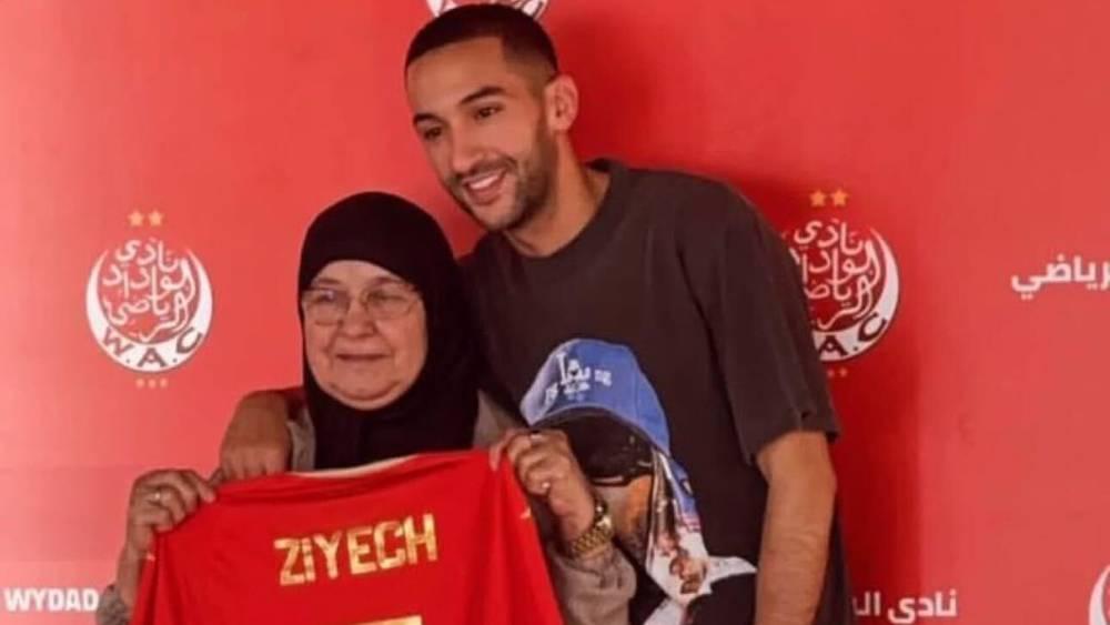 حكيم زياش يرتدي القميص رقم 7 مع الوداد