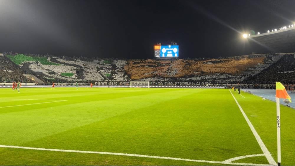 الرجاء يطرح تذاكر مباراته أمام الكوكب المراكشي وأثمنتها تتراوح بين 60 و1400 درهم