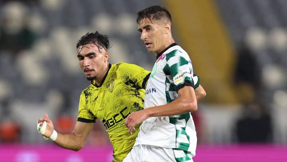 الرجاء يستقبل الكوكب المراكشي بحثاً عن صدارة مؤقتة قبل إغلاق مركب محمد الخامس