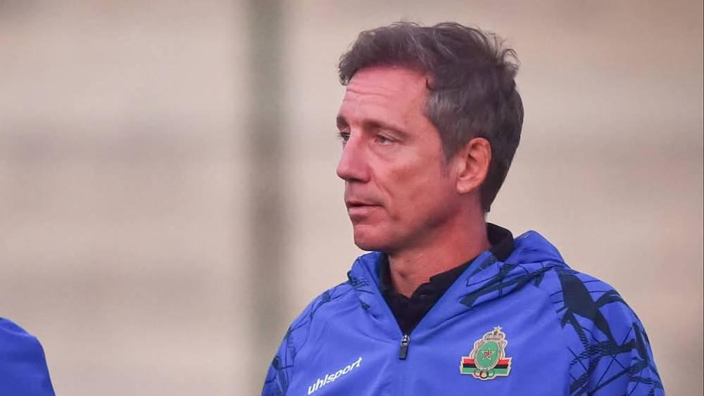 مدرب الجيش الملكي يعلق على هدف فريقه المثير للجدل أمام الفتح