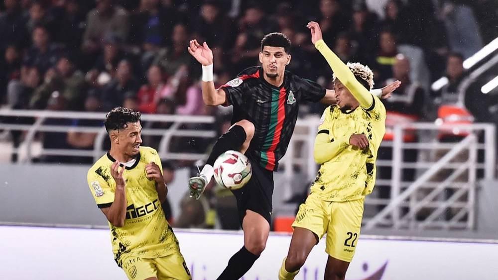 البطولة الاحترافية/ الجيش الملكي الوصيف يتعادل مع "الماص" (0-0) ويبتعد بنُقطتين عن الوداد المتصدر