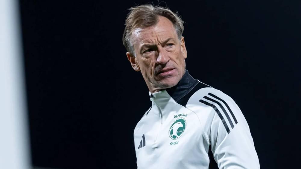 السعودية تواجه المغرب في كأس العرب بمنتخبها الأول بقيادة رونار