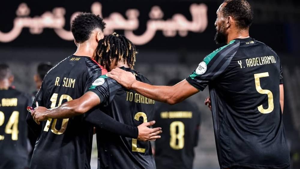Composition officielle de l'AS FAR face à Young Africans : El Ouadni, Aboulhamid, Salim, Hamoudan et El Fahli mènent l'attaque