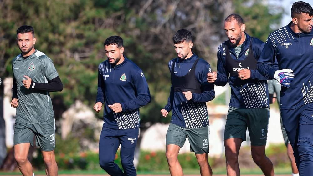 الجيش يستأنف تدريباته استعداداً لموقعة الأهلي بعد العودة من تنزانيا