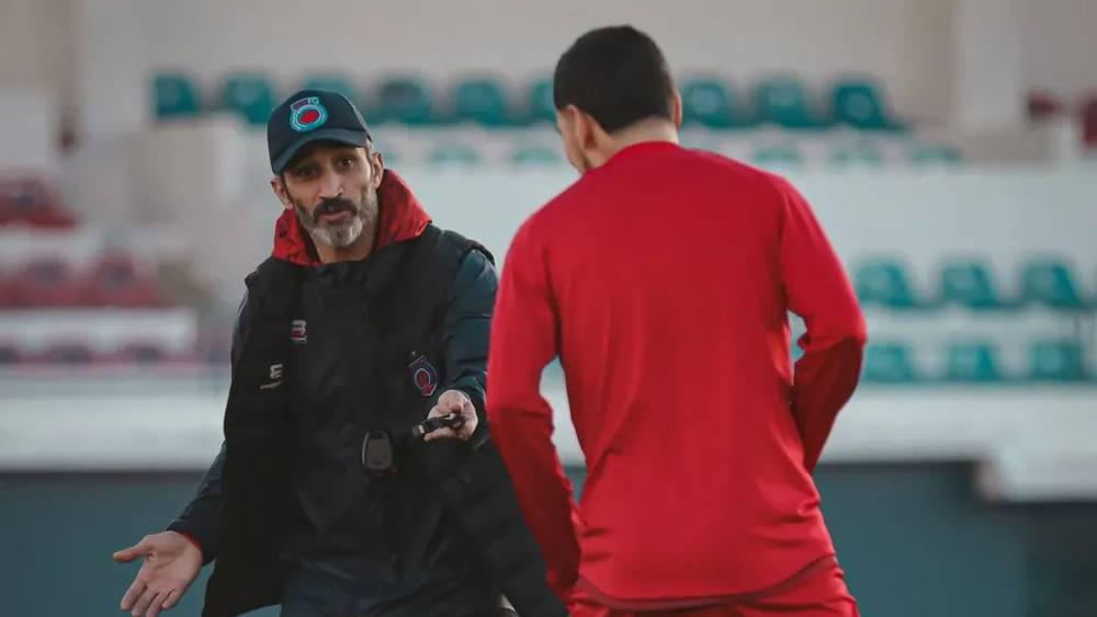 Aboub After USM Alger Loss: "The Wake-Up Call Came at the Right Time... I Apologize to the Fans and Take Responsibility"