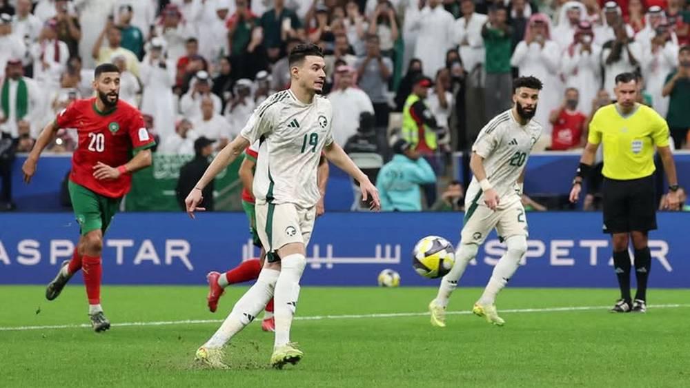 Al-Hamdan (Arabie Saoudite) après son penalty manqué face au Maroc : « Les erreurs font partie du football et je m'excuse auprès du staff technique, de mes coéquipiers et du public »