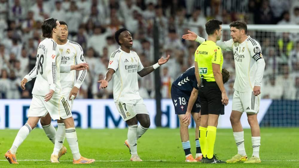 Vinicius à l'arbitre : « Expulsez-nous tous »… Les détails des protestations lors de Real Madrid-Celta Vigo