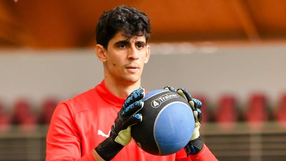 بونو: "علينا أن نشعر بالمسؤولية أكثر من الضغط وسعداء للغاية بخوض كأس أفريقيا على أرضنا"