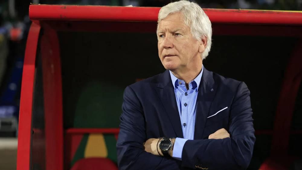 مارك بريس: "لم يخبرني أحد حتى الآن بإقالتي من تدريب الكاميرون لا شفهيا ولا كتابيا وحتى إيتو لم يتواصل معي"