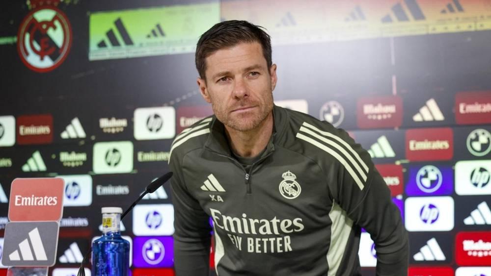 تشابي ألونسو: "نحن في منتصف الطريق وليس الوقت المناسب لتقييم الأمور"