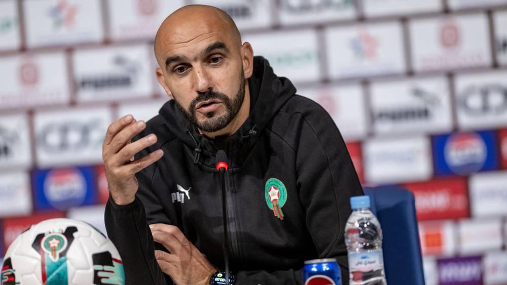 الركراكي: "الجمهور ميزتنا الوحيدة عن باقي المنتخبات وعليه أن يشعرنا بأننا نستقبل الكان في أرضنا"