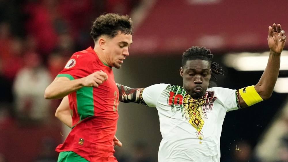 العيناوي: "مُحبط من نتيجة التعادل وسنحاول الحفاظ على الصدارة لنلعب جميع مبارياتنا هنا"