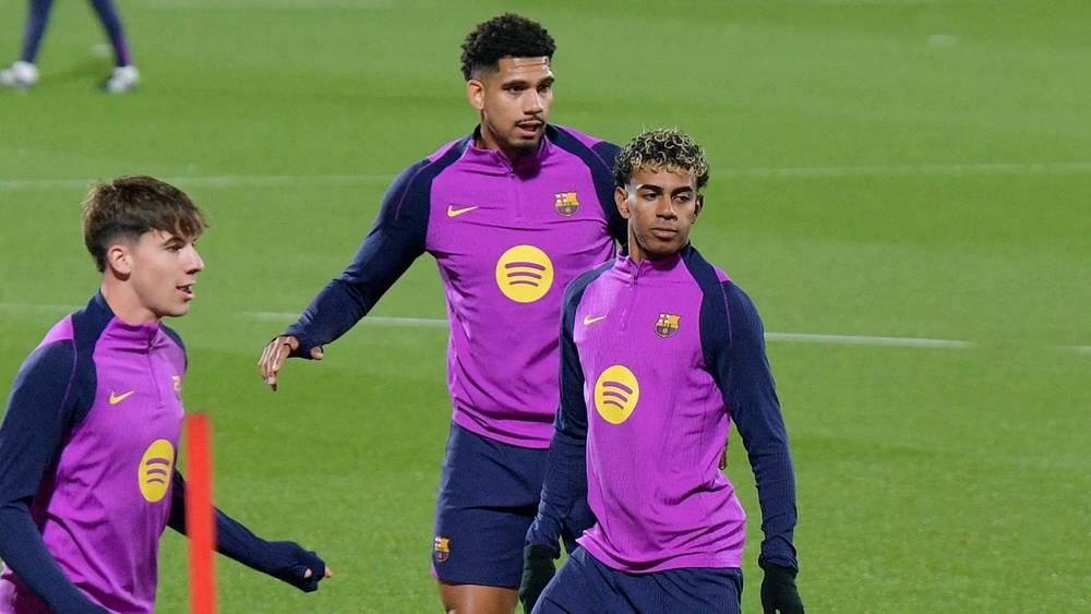 برشلونة يواصل تدريباته وعودة أراوخو وبيدري وكوندي