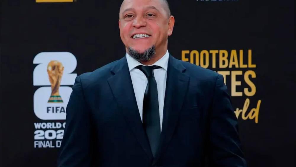 أسطورة ريال مدريد روبرتو كارلوس يغادر المستشفى بعد جراحة قلب