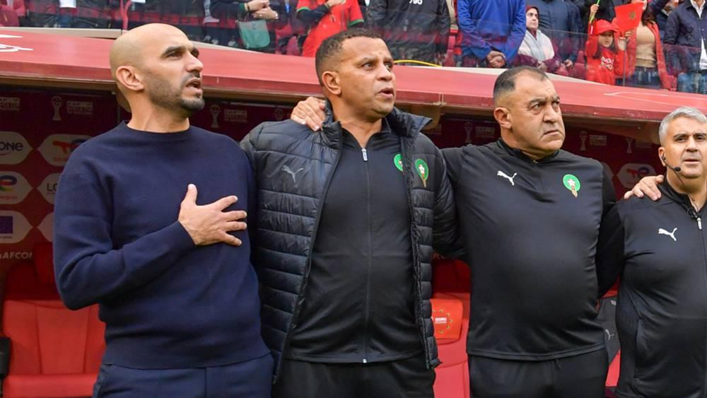 الركراكي عن عبارته الشهيرة "سالاتْ سدّاتْ": "إلى كانْ خاصنِي نسدّ باشْ نربحْ كأس أفريقيا فغادِي نسدّ"