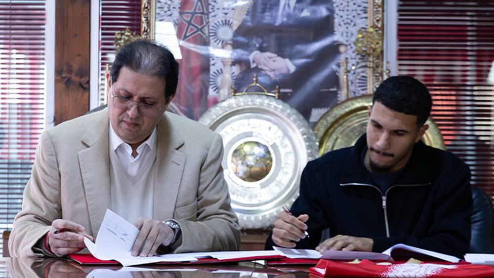 رسميا/ الوداد يعلن تعاقده مع نعيم بيار لمدة 4 مواسم ونصف قادما من بولونيا الإيطالي