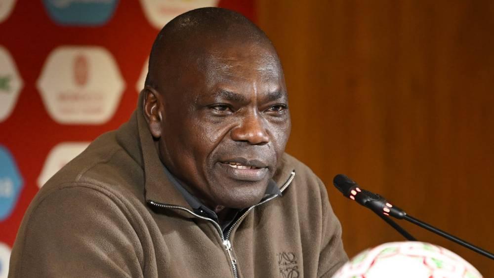 Bago (sélectionneur du Cameroun) : « Je tire mon chapeau au public marocain… Je les félicite et bonne chance au Maroc »