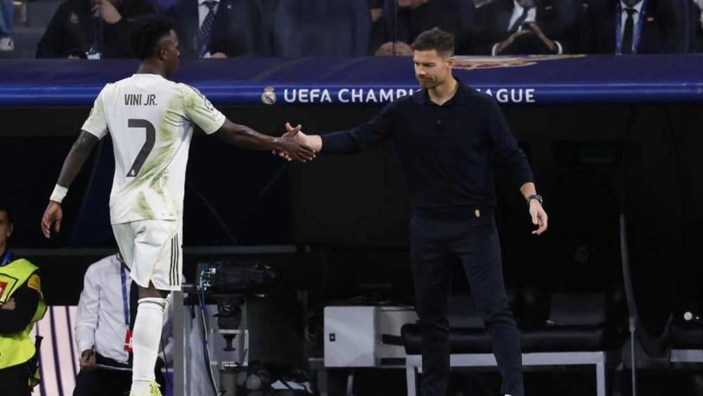 إقالة تشابي ألونسو من ريال مدريد.. صدمة للاعبين