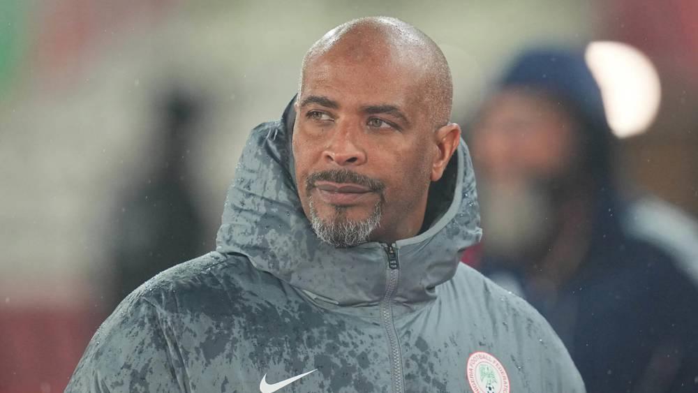 مدرب نيجيريا: "قد نترك الكرة للمغرب لأنهم يجدون صعوبة أمام الفرق التي تلعب بدفاع متراجع إلى الخلف"