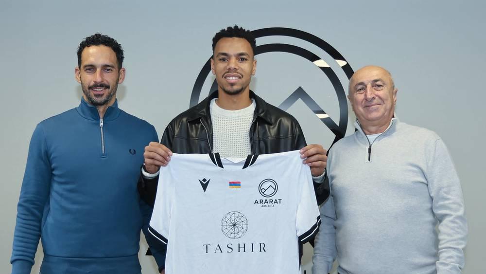 رسمياً/ أرارات الأرميني يعلن ضم بوشعيب العراصي على سبيل الإعارة حتى نهاية الموسم