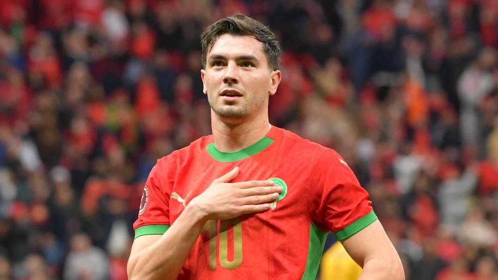 المغرب يواجه نيجيريا بالقميص الأحمر في نصف نهائي كأس أفريقيا